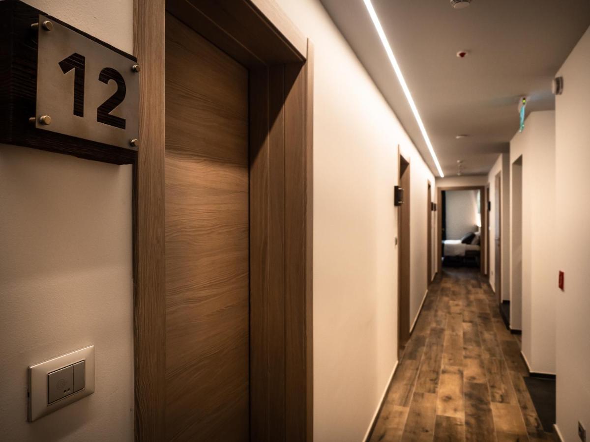 Sleep 'N' Ride Massa Marittima Hotel ภายนอก รูปภาพ